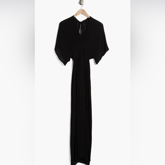 Elegant Black flowing maxi dress made of a lightweight gauze fabric - Picture 1 of 4